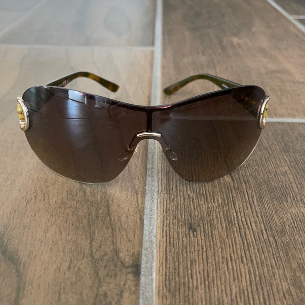 Gucci Women Sunglasses. Color - Golden Brown. Used, but in great shape.